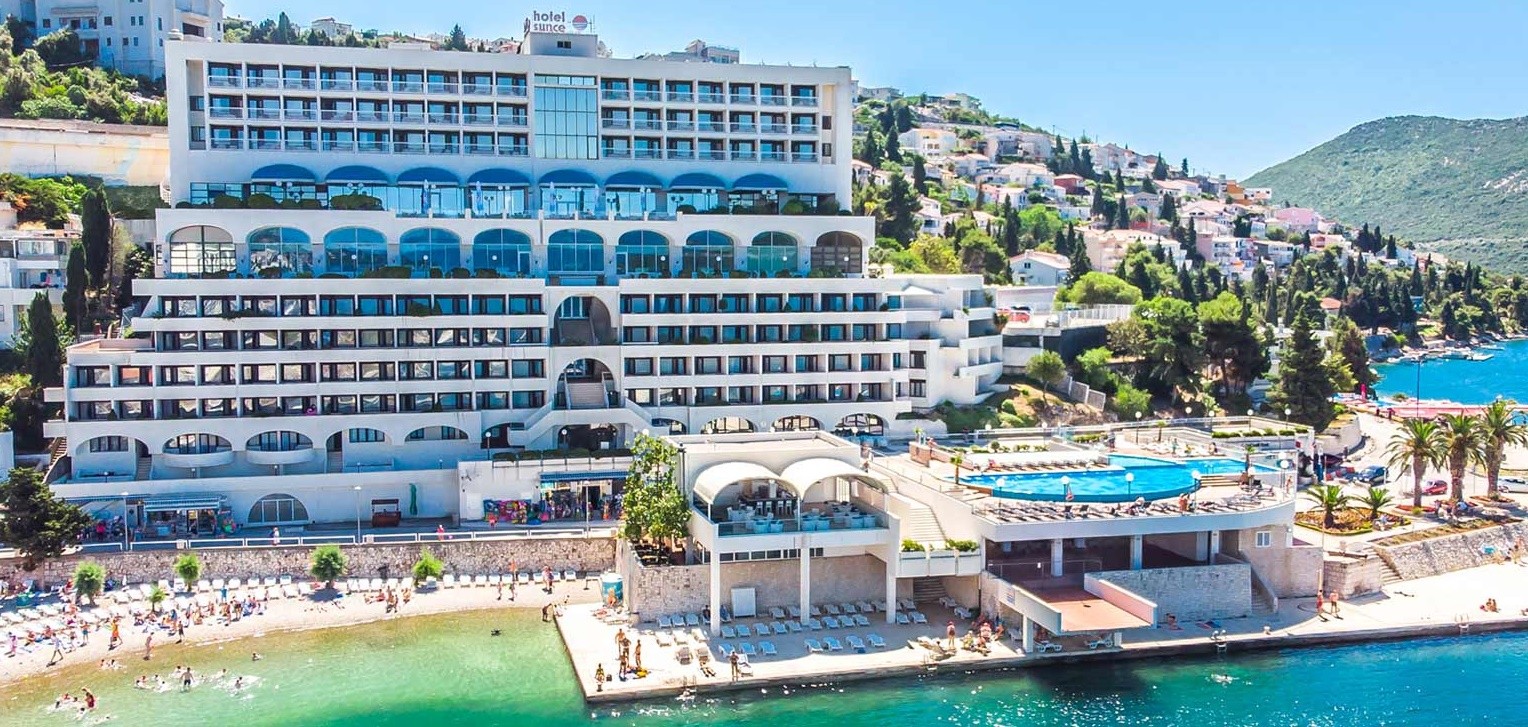 TENGERPARTI VAKÁCIÓ AZ ADRIÁN! NEUMI RIVIÉRA ****tengerparti medencés hotel, félpanzió 